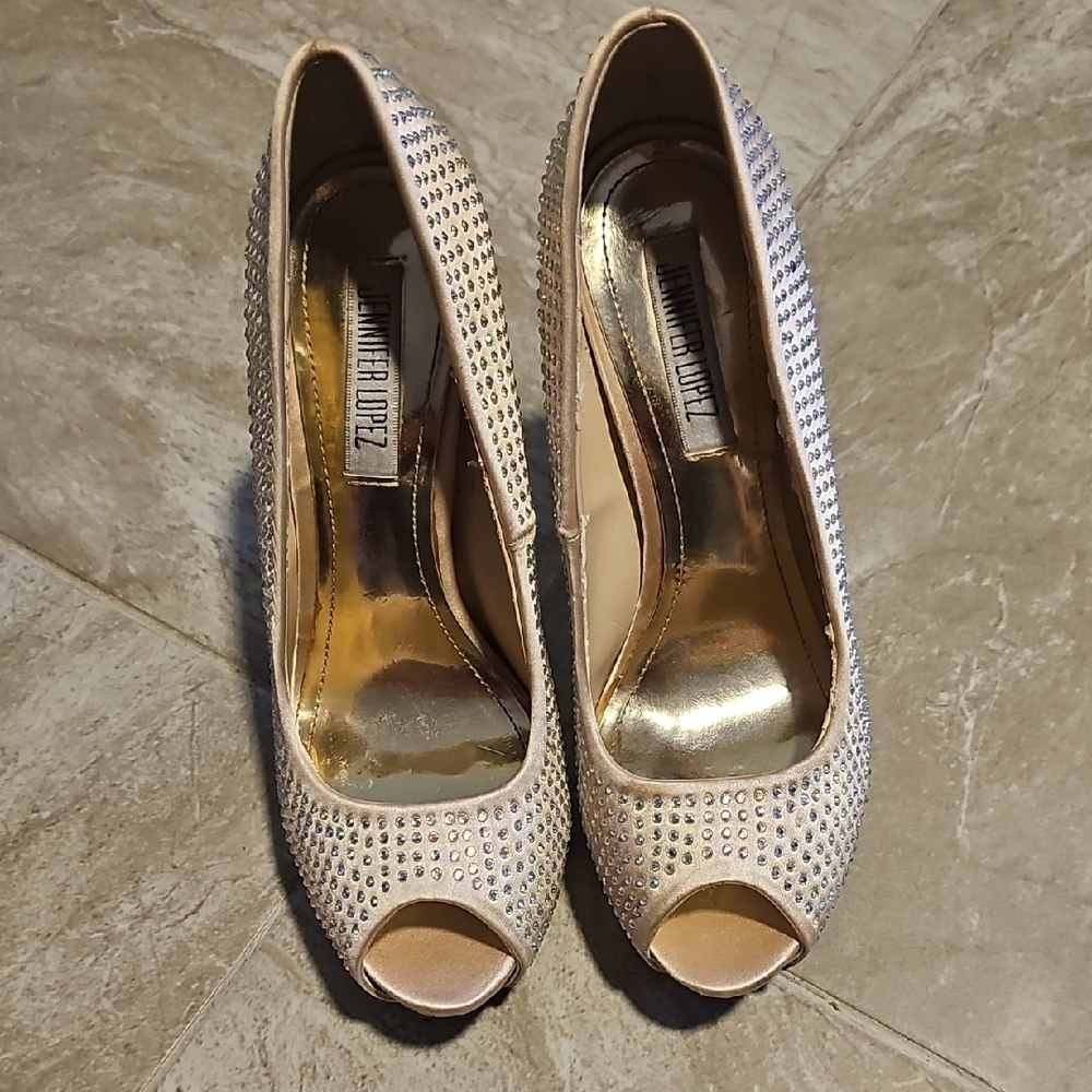 Jennifer Lopez Champagne Crystal Peep-Toe Stiletto Heels - Picture 4 of 5